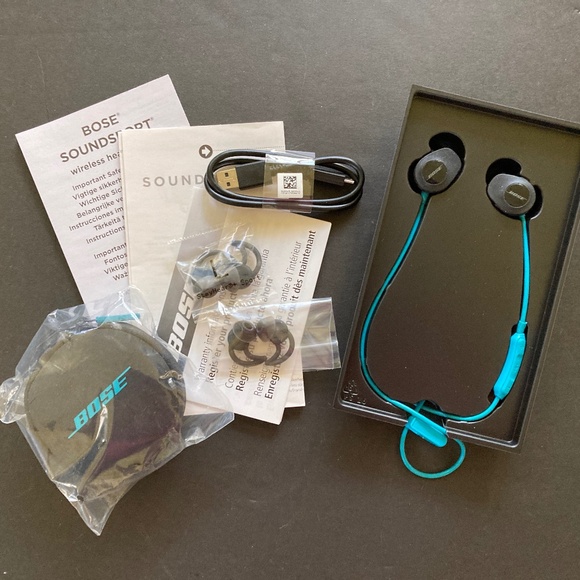 Bose SoundSport Wireless Headphones 761529-0020/Aqua/ALL ITEMS IN ORIGINAL BOX! - Picture 5 of 5
